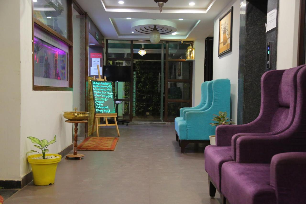 Hotel Raintr33 Hyderabad Eksteriør billede